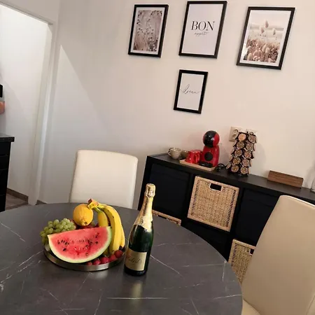 U Tomasa Apartmán Nesvady